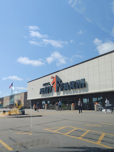 Department Store «Mills Fleet Farm», reviews and photos, 1001 Industrial St, Hudson, WI 54016, USA