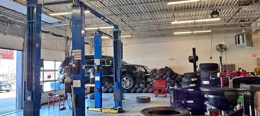Car Repair and Maintenance «Pep Boys Auto Service & Tire», reviews and photos, 245 S Easton Rd, Glenside, PA 19038, USA