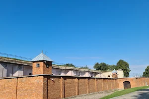 Holocaust Memorial image