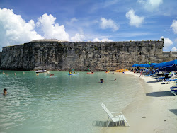 Snorkel Park Beach'in fotoğrafı - rahatlamayı sevenler arasında popüler bir yer