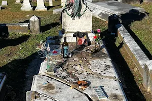 Grave of the Gypsy Queen image