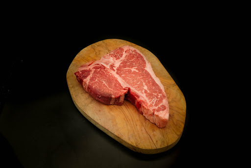 Meat Wholesaler «Main Street Wholesale Meats & Farmingdale Meat Market», reviews and photos, 210 Main St, Farmingdale, NY 11735, USA