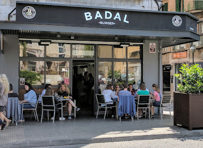 Badal Corner - Plaça del Comtat del Rosselló, 7, 07002 Palma, Illes Balears, Spain