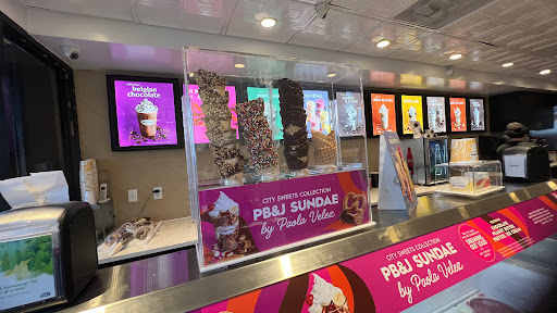 Ice Cream Shop «Häagen-Dazs® Ice Cream Shop», reviews and photos, 814 N Broadwalk, Hollywood, FL 33019, USA