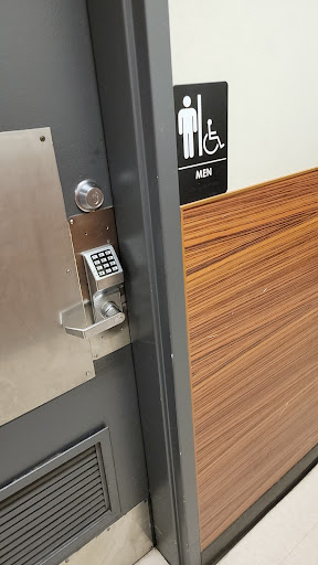 Grocery Store «Safeway», reviews and photos, 138 SW 148th St, Burien, WA 98166, USA