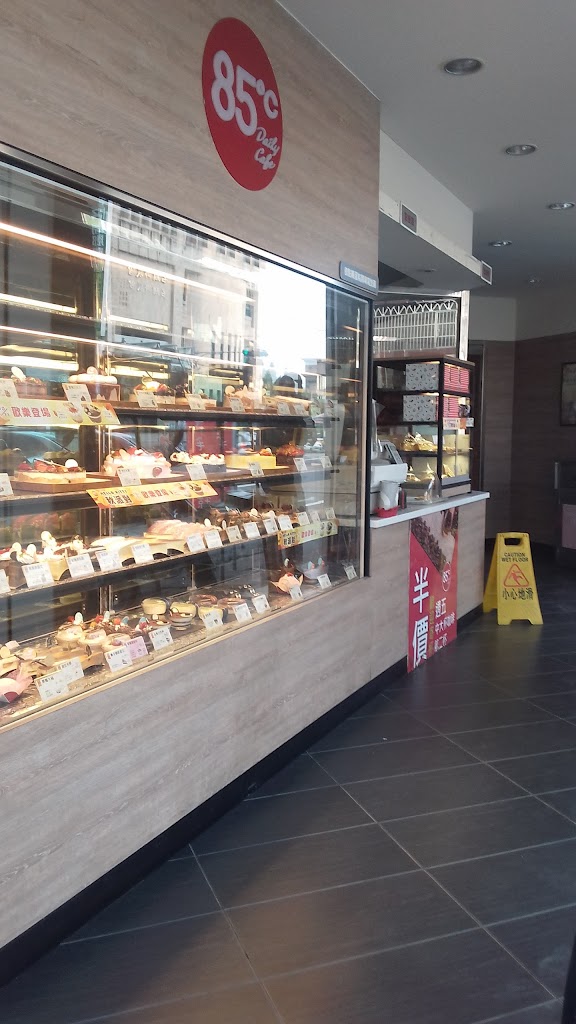 85度C咖啡蛋糕飲料麵包-名間彰南店 的照片