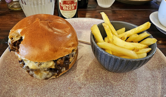 Comments and reviews of ARLO Bistro & Cafe