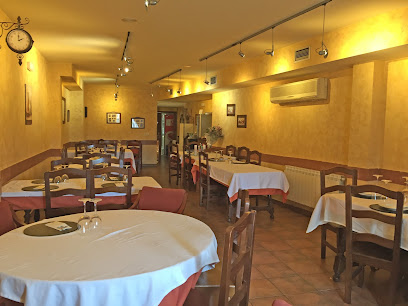 Restaurante Parrilla del Escudero - Pl. España, 7, 34210 Dueñas, Palencia, Spain
