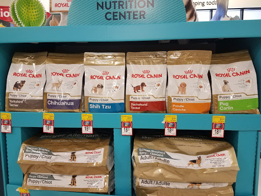 Pet Supply Store «PetSmart», reviews and photos, 30 Malphrus Rd, Bluffton, SC 29910, USA