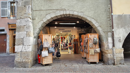 Magasin de maroquinerie Besace et Accessoires Annecy