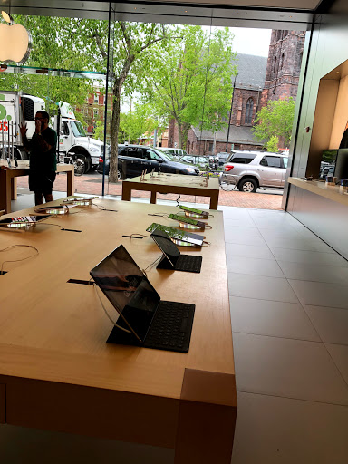 Computer Store «Apple New Haven», reviews and photos, 65 Broadway, New Haven, CT 06511, USA