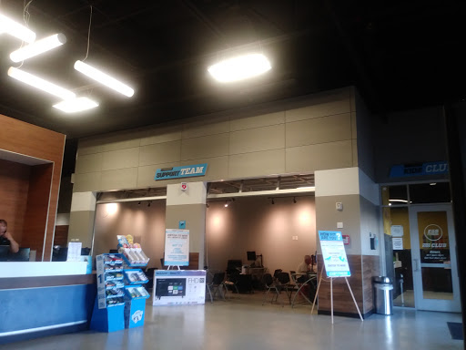 Gym «EOS Fitness Las Vegas Sahara Gym», reviews and photos, 8125 W Sahara Ave #100, Las Vegas, NV 89117, USA