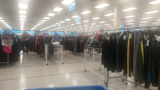 Clothing Store «Ross Dress for Less», reviews and photos, 2420 Chemical Rd, Plymouth Meeting, PA 19462, USA