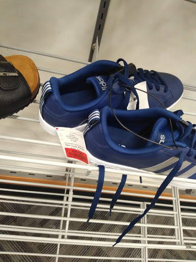 Clothing Store «Burlington Coat Factory», reviews and photos, 22331 Eureka Rd, Taylor, MI 48180, USA