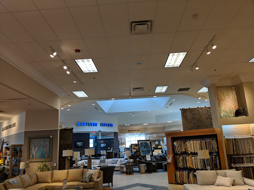 Furniture Store «Steinhafels Furniture», reviews and photos, 569 N Milwaukee Ave, Vernon Hills, IL 60061, USA