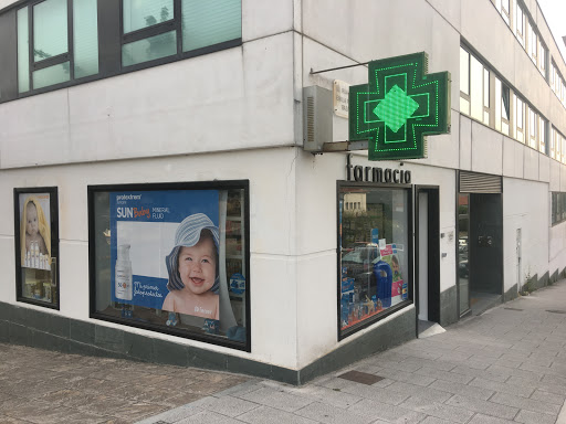 Información y opiniones sobre Farmacia Patio De Madres de Santiago De Compostela