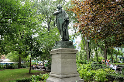 Marquis de Lafayette statue