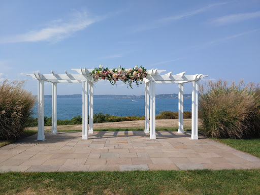 Florist «Flowers by Darlene/North Shore Fruit Baskets», reviews and photos, 130 Canal St, Salem, MA 01970, USA