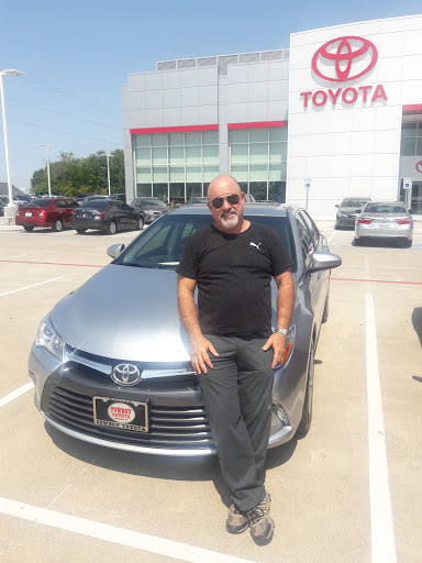 Toyota Dealer «Cowboy Toyota», reviews and photos, 9525 E R L Thornton Fwy, Dallas, TX 75228, USA