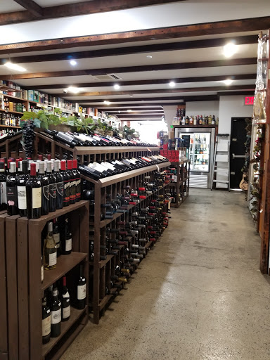 Liquor Store «B&S WINE AND SPIRITS», reviews and photos, 152 Wyckoff Ave, Brooklyn, NY 11237, USA