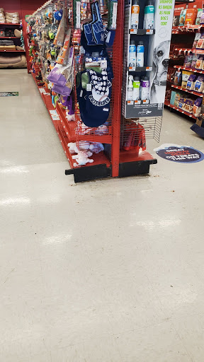 Pet Supply Store «Petco Animal Supplies», reviews and photos, 8909 Branch Ave d, Clinton, MD 20735, USA