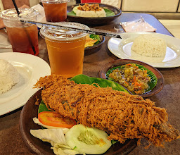 Penyetan Pak Jeki photo