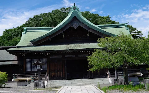 Muroran Hachimangu Shinto shrine image