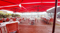 Atmosphère du Restaurant Le Bistrot Du Port à Le Verdon-sur-Mer - n°2