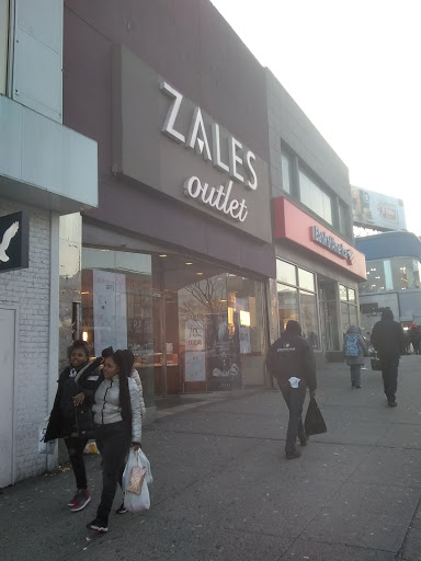 Zales - The Diamond Store, 254 E Fordham Rd, Bronx, NY 10458, USA, 