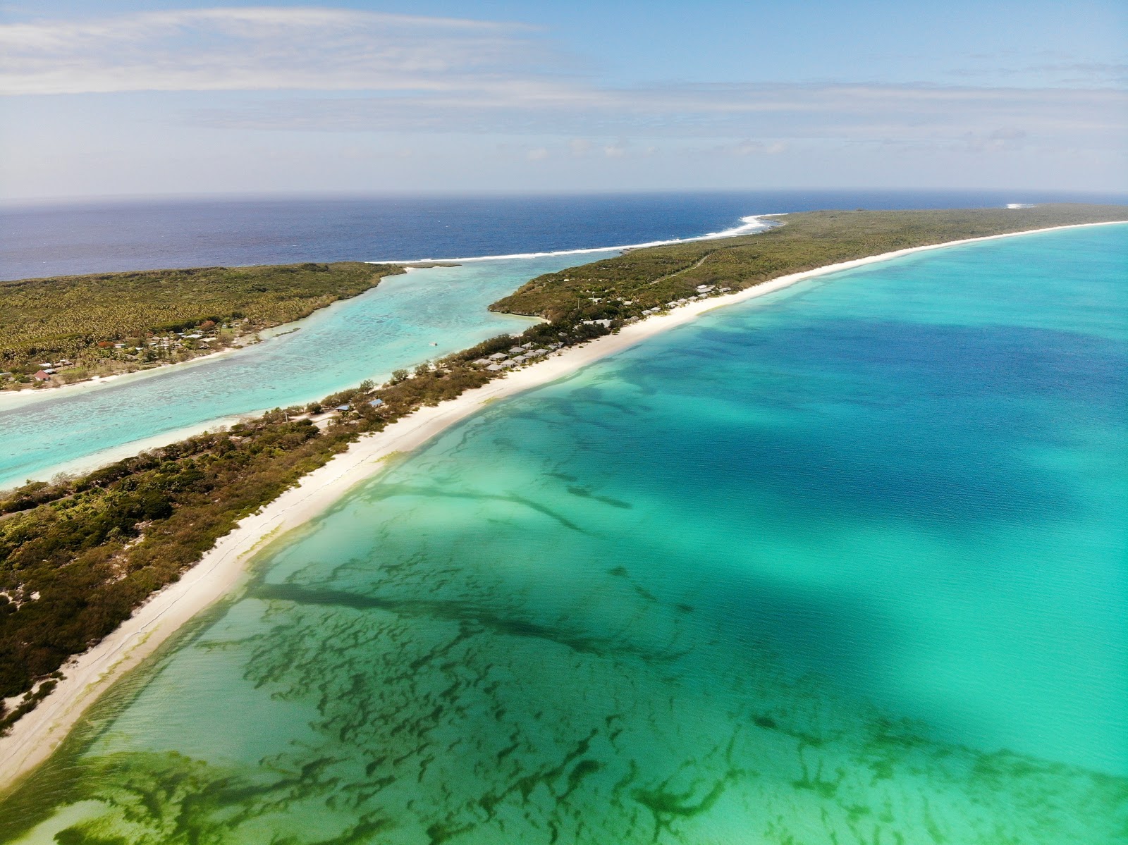 Ouvea Beach'in fotoğrafı düz ve uzun ile birlikte