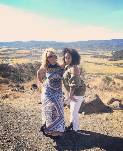 CINNAMONS WINE TOURS image