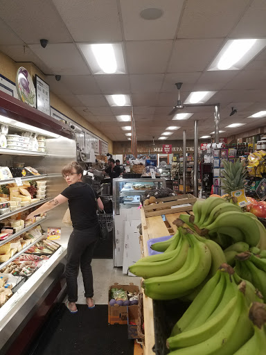 Grocery Store «P&M Orange Street Market», reviews and photos, 721 Orange St, New Haven, CT 06511, USA