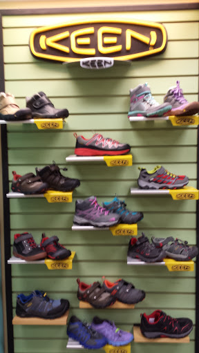 Shoe Store «Roderer Shoe Center», reviews and photos, 316 E Stroop Rd, Dayton, OH 45429, USA