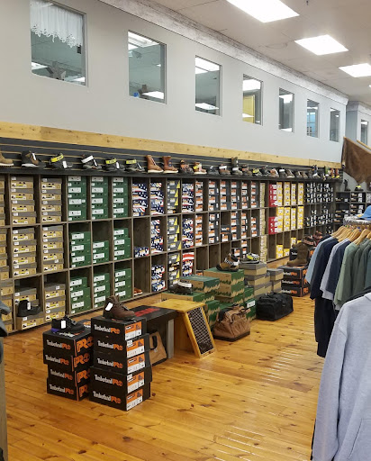 Western Apparel Store «The Fort - Nebraska City», reviews and photos, 903 Central Ave, Nebraska City, NE 68410, USA