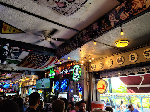 Stans Sports Bar image 2