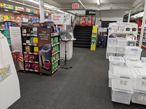 Office Supply Store «Staples», reviews and photos, 9319 5th Ave, Brooklyn, NY 11209, USA