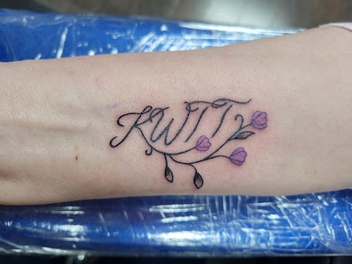 Explore knuckle tattoo cover up ideas, creative tattoo ideas in Jacksonville, available at Fat Kat Tattoo & Body Piercing