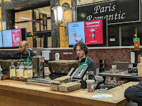 Atmosphère du Restaurant servant le petit-déjeuner Starbucks à Paris - n°19