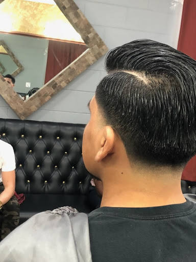 Barber Shop «Blade Barbershop», reviews and photos, 16851 Victory Blvd, Van Nuys, CA 91406, USA