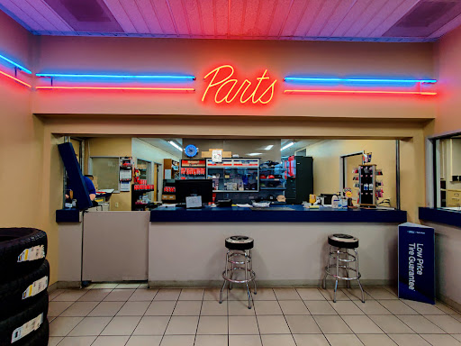 Ford Dealer «Newberg Ford», reviews and photos, 3900 Portland Rd, Newberg, OR 97132, USA