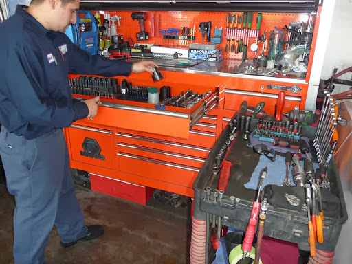 Auto Repair Shop «Masterwerks Tire and Auto», reviews and photos, 21824 N 19th Ave, Phoenix, AZ 85027, USA