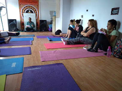 Yoga Darshana - Centro de Estudios Tradicionales - Vinyasa Yoga - Dinámico
