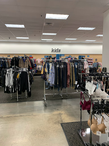 Department Store «Nordstrom Rack White Plains», reviews and photos, 3 City Pl, White Plains, NY 10601, USA