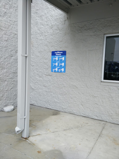 Tire Shop «Walmart Tires & Auto Parts», reviews and photos, 11210 Potranco Rd, San Antonio, TX 78253, USA