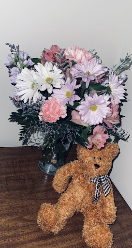 Florist «Flowers By Snellings», reviews and photos, 23 N Braddock St, Winchester, VA 22601, USA