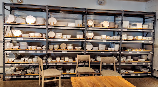 Furniture Store «Crate and Barrel Outlet», reviews and photos, 1700 Prince St, Alexandria, VA 22314, USA