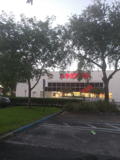 Pet Supply Store «Petco Animal Supplies», reviews and photos, 8111 W Broward Blvd, Plantation, FL 33324, USA
