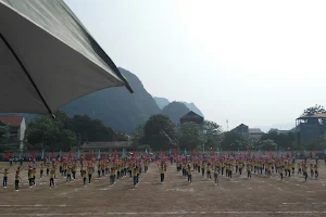 Sân vận động Chi Lăng image