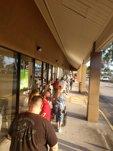 Shopping Mall «Victoria Square Shopping Center», reviews and photos, 1788 S Woodland Blvd, DeLand, FL 32720, USA