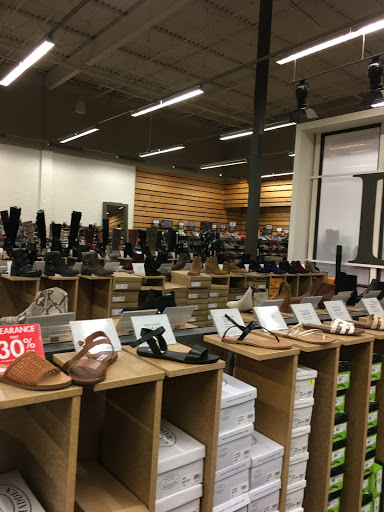Shoe Store «DSW Designer Shoe Warehouse», reviews and photos, 7616 Farm to Market 1960 Rd W, Houston, TX 77069, USA